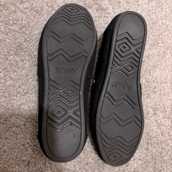TOMS Black Classic Canvas Slip-Ons 7.5M – Arch Support, Like New - Picture 7 of 9